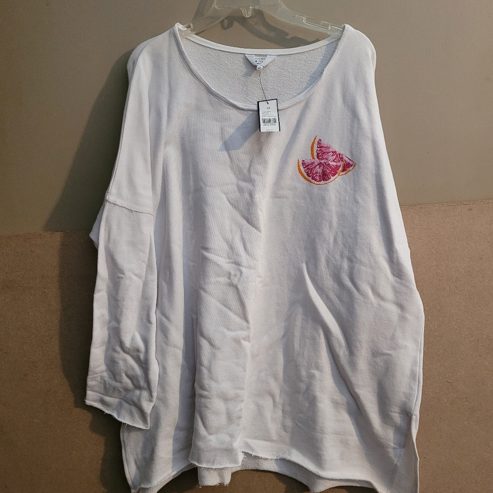 Crown & Ivy 3x NWT HELLO SUMMER